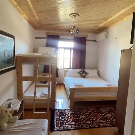Hotel Brahimi *
