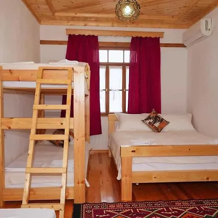 Brahimi Hotel Gjirokastër