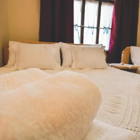 Brahimi Hotel Gjirokaster